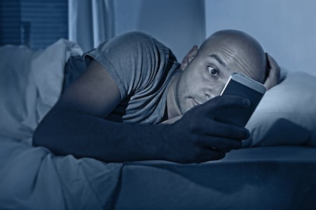 Why You Shouldn't Use Electronics Before Going to Sleep