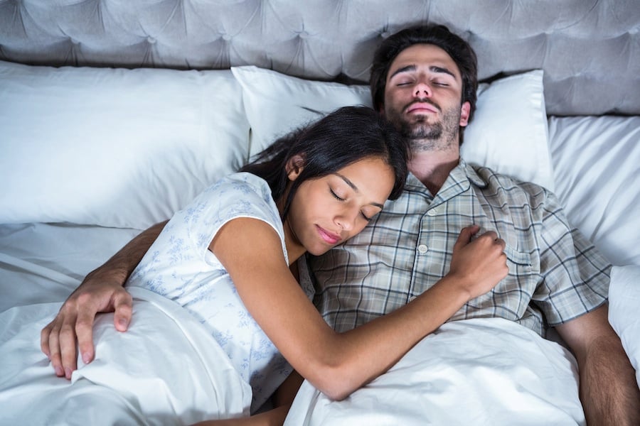 How Men And Women Sleep Differently